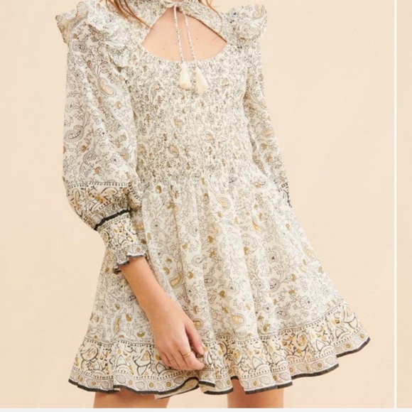 Cute, new without tags dress. Only selling because it’s a little too long for me - Picture 4 of 7